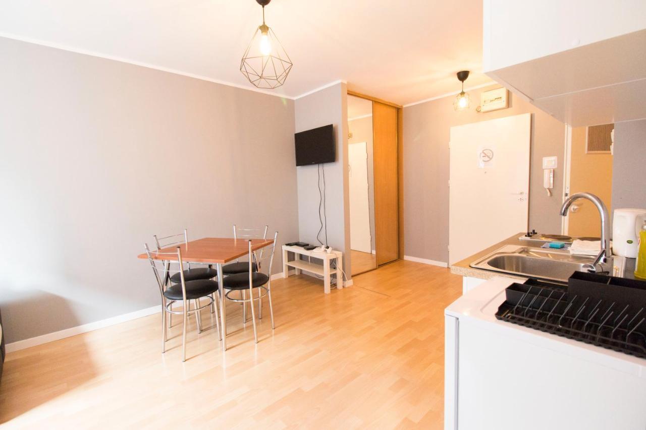 Happy Apartments - Economy ヴロツワフ エクステリア 写真