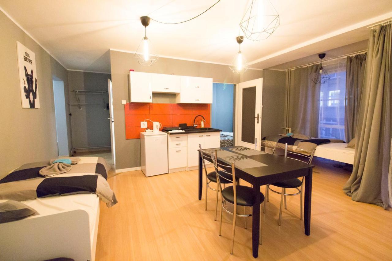 Happy Apartments - Economy ヴロツワフ エクステリア 写真